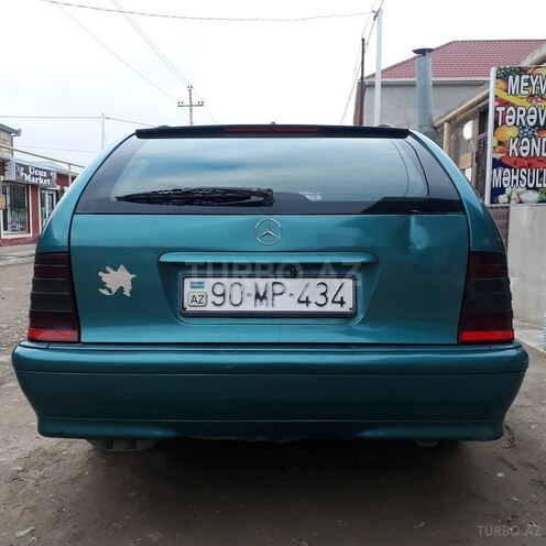 Mercedes C 220 1999, 302,500 km - 2.2 л - Bakı
