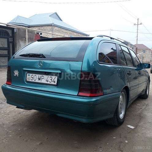 Mercedes C 220 1999, 302,500 km - 2.2 л - Bakı