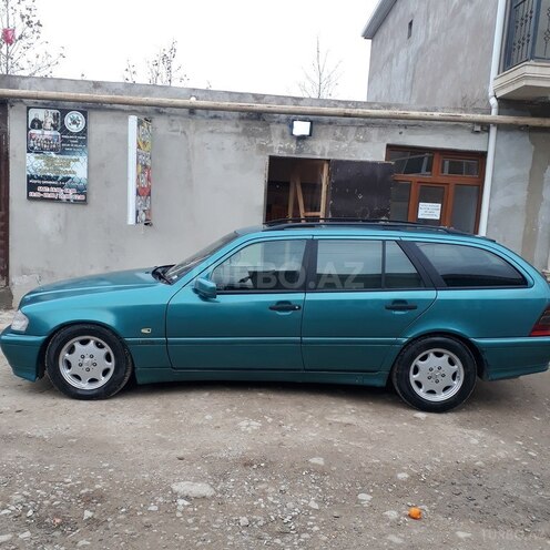 Mercedes C 220 1999, 302,500 km - 2.2 л - Bakı