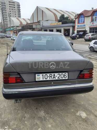 Mercedes E 300 1992, 450,000 km - 3.0 l - Bakı