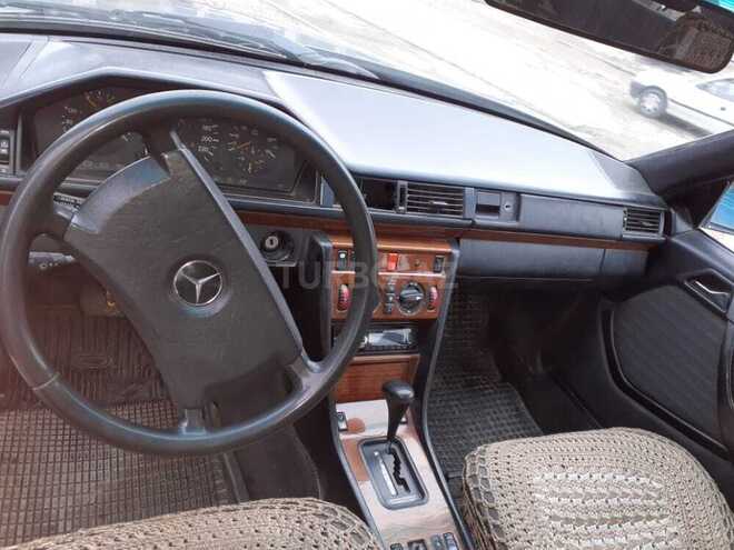 Mercedes E 300 1992, 450,000 km - 3.0 l - Bakı