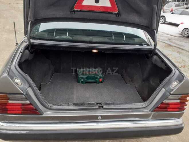 Mercedes E 300 1992, 450,000 km - 3.0 l - Bakı