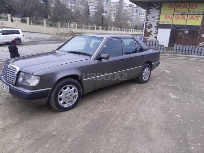 Mercedes E 300 1992, 450,000 km - 3.0 l - Bakı
