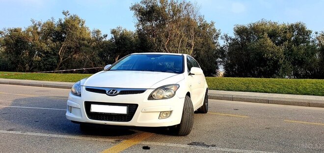 Hyundai i30 2009, 173,051 km - 2.0 л - Bakı