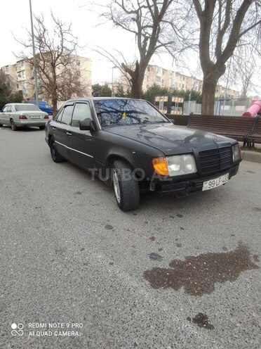 Mercedes E 250 1991, 499,199 km - 2.5 л - Bakı