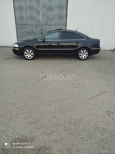 Volkswagen Passat 2004, 286,660 km - 1.8 l - Bakı
