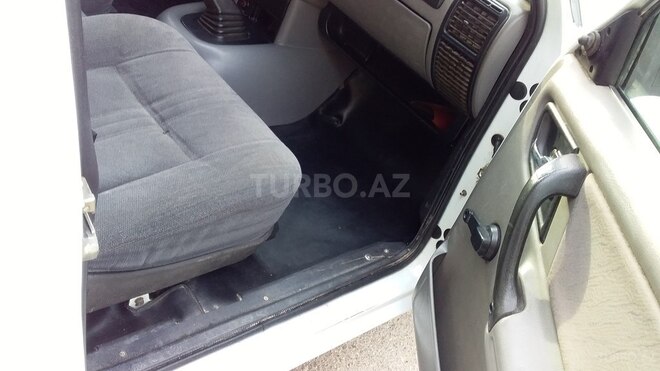 GAZ 3110 2002, 250,000 km - 2.4 l - Sumqayıt