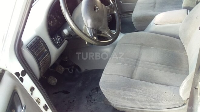 GAZ 3110 2002, 250,000 km - 2.4 l - Sumqayıt
