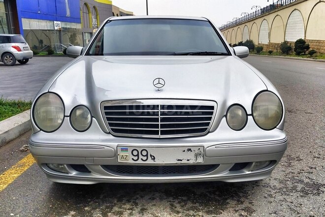 Mercedes E 240 2000, 274,500 km - 2.4 l - Bakı