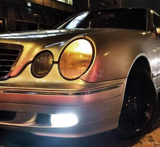 Mercedes E 240 2000, 274,500 km - 2.4 l - Bakı
