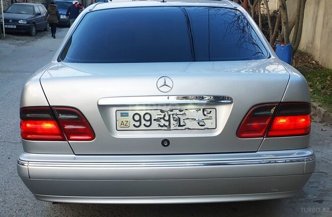 Mercedes E 240 2000, 274,500 km - 2.4 l - Bakı