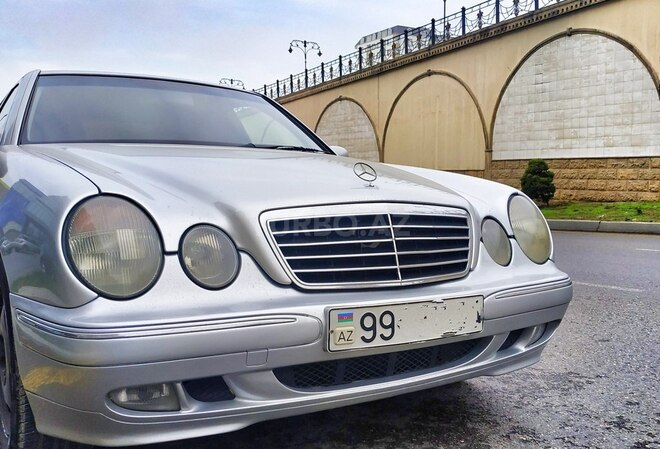 Mercedes E 240 2000, 274,500 km - 2.4 l - Bakı