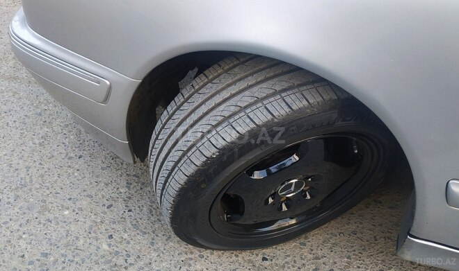 Mercedes E 240 2000, 274,500 km - 2.4 l - Bakı