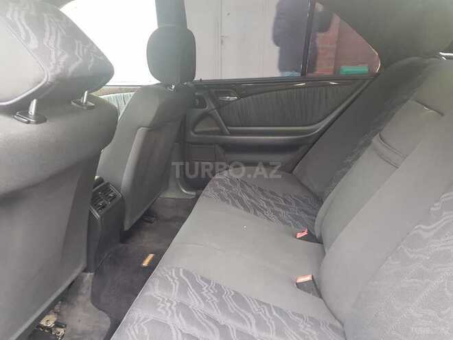 Mercedes E 200 1997, 330,000 km - 2.0 l - Gəncə