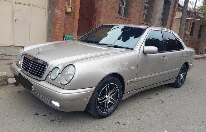 Mercedes E 200 1997, 330,000 km - 2.0 l - Gəncə