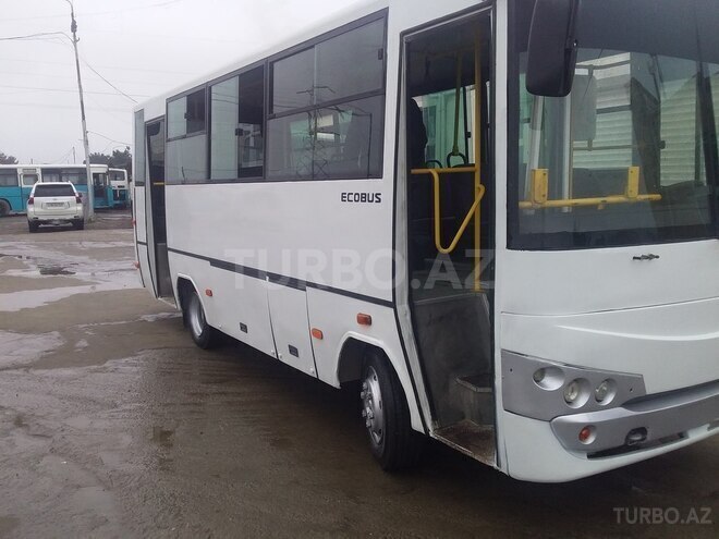 Isuzu NP 37 2009, 345,000 km - 4.4 l - Bakı
