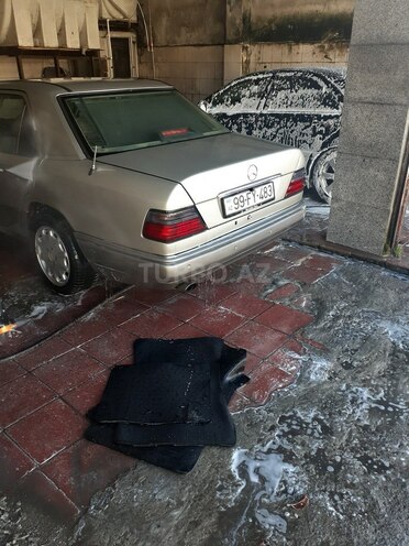 Mercedes E 200 1994, 460,000 km - 2.0 l - Bakı