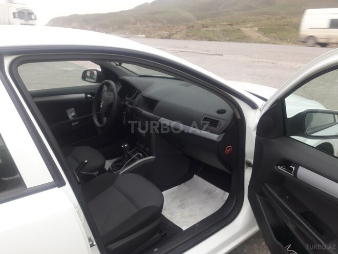 Opel Astra 2007, 200,000 km - 1.4 l - Bakı