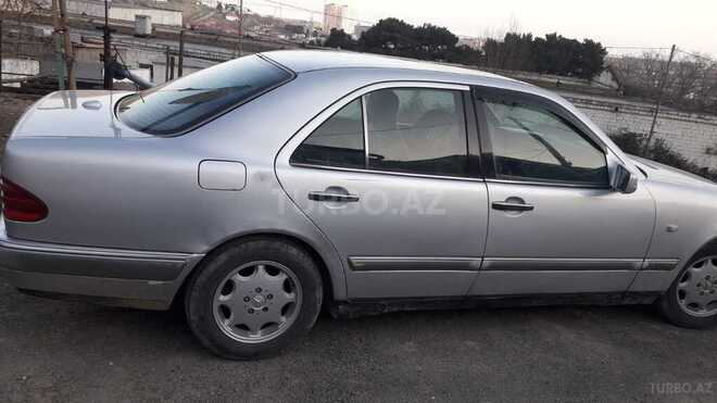 Mercedes E 200 1996, 350,000 km - 2.0 л - Bakı