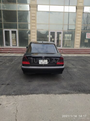 Mercedes C 230 1999, 250,000 km - 2.3 l - Bakı