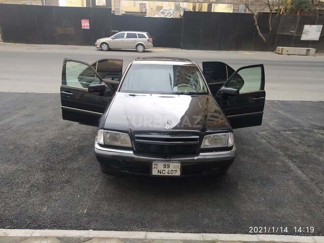 Mercedes C 230 1999, 250,000 km - 2.3 l - Bakı
