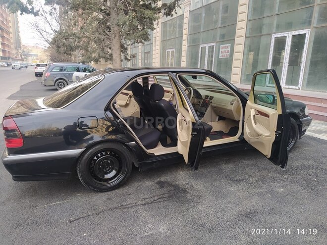 Mercedes C 230 1999, 250,000 km - 2.3 l - Bakı