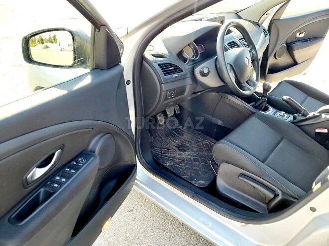 Renault Megane 2010, 215,000 km - 1.5 л - Bakı