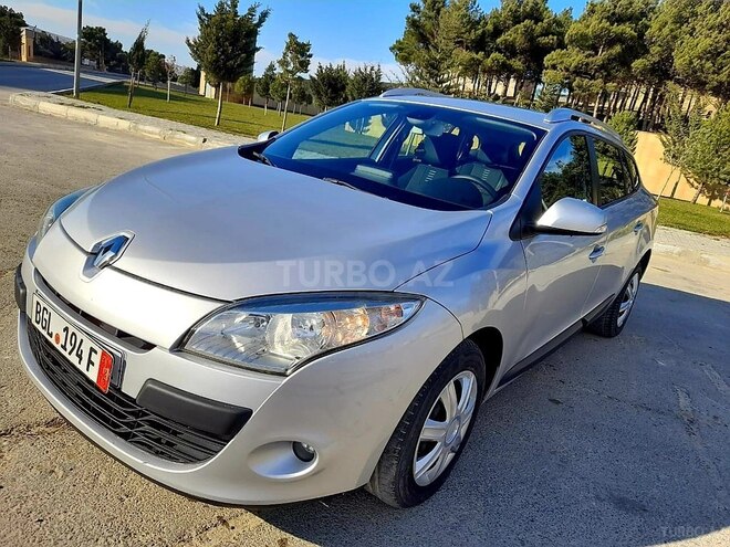 Renault Megane 2010, 215,000 km - 1.5 л - Bakı