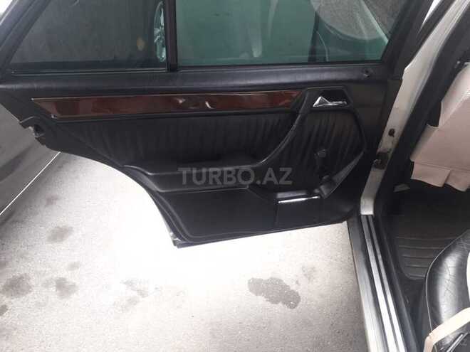 Mercedes E 220 1993, 400,000 km - 2.2 l - Bakı