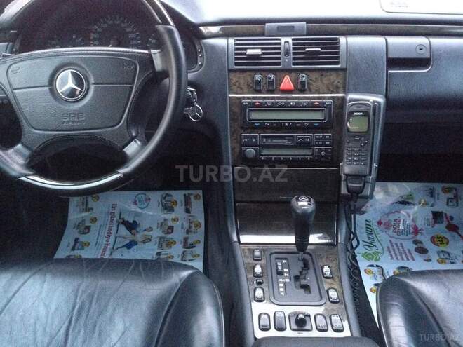 Mercedes E 320 1998, 250,000 km - 3.2 l - Bakı