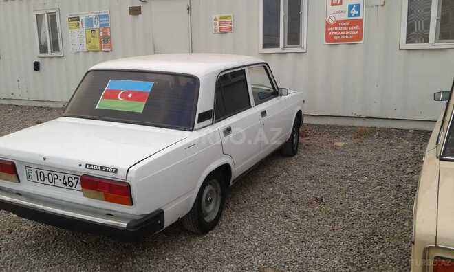LADA (VAZ) 2107 2005, 100,000 km - 1.5 l - Yevlax