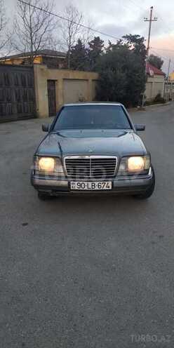 Mercedes E 260 1988, 307,400 km - 2.6 l - Bakı