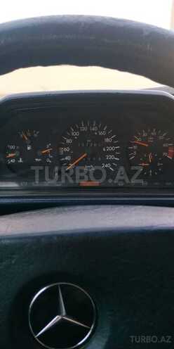 Mercedes E 260 1988, 307,400 km - 2.6 l - Bakı