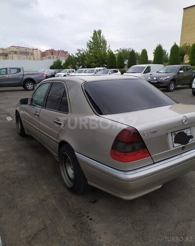 Mercedes C 230 1998, 238,000 km - 2.3 l - Bakı
