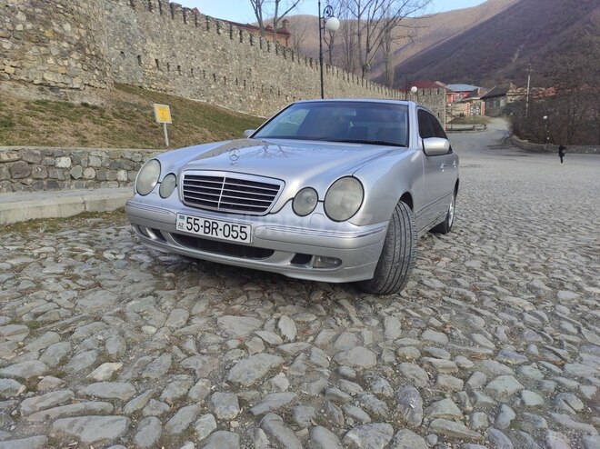 Mercedes E 220 2000, 506,143 km - 2.2 l - Şəki