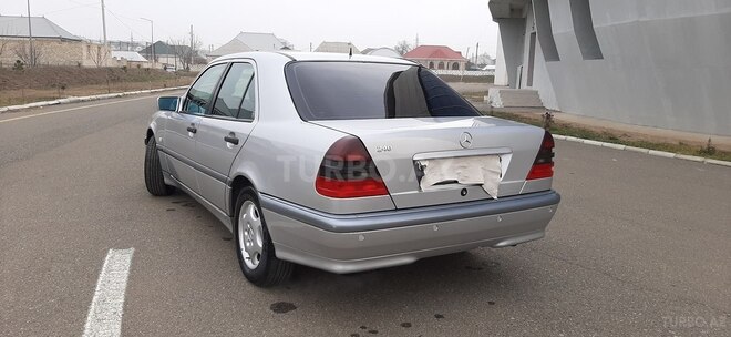 Mercedes C 240 2000, 169,386 km - 2.4 l - Ağstafa
