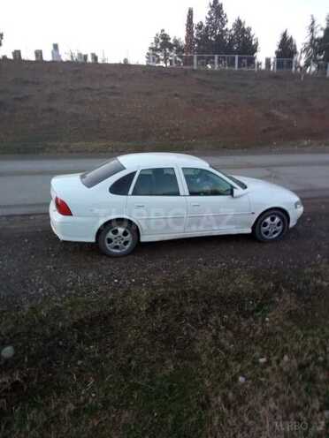 Opel Vectra 1999, 500,236 km - 1.8 l - Qazax