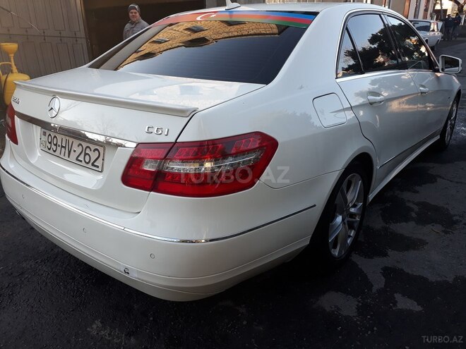 Mercedes E 200 2009, 186,000 km - 1.8 л - Zaqatala