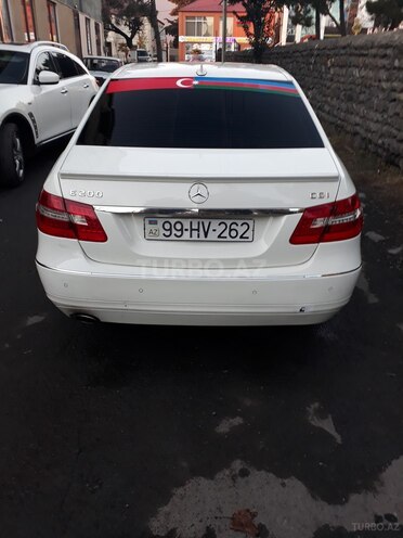 Mercedes E 200 2009, 186,000 km - 1.8 л - Zaqatala