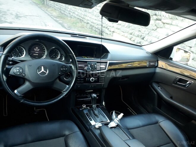 Mercedes E 200 2009, 186,000 km - 1.8 л - Zaqatala