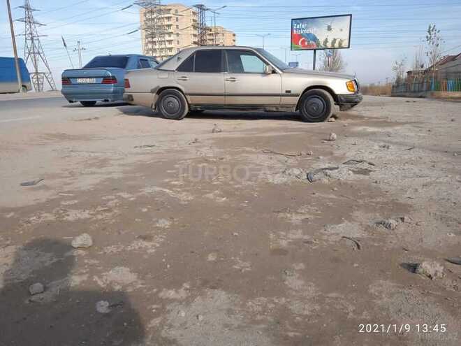 Mercedes E 230 1986, 300,000 km - 2.3 l - Bakı