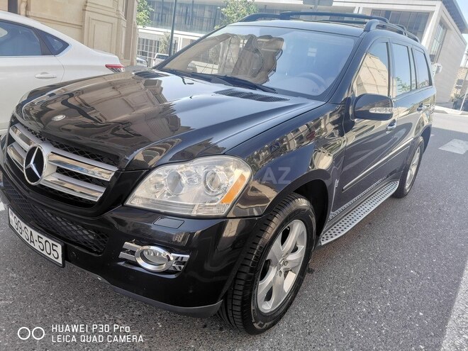 Mercedes GL 320 2008, 280,000 km - 3.0 l - Göyçay