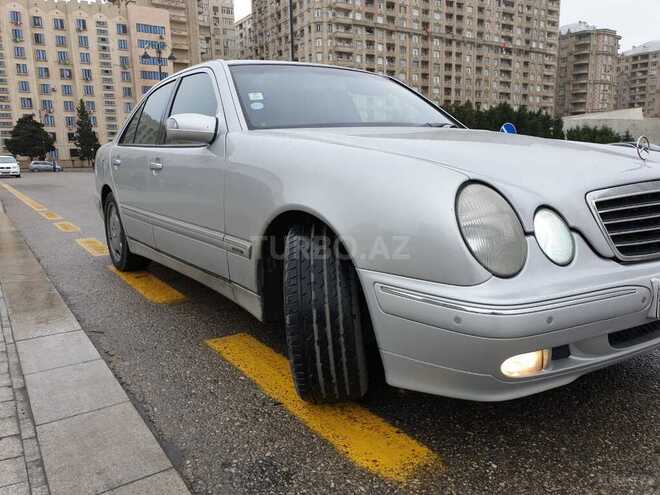 Mercedes E 320 2000, 260,000 km - 3.2 l - Bakı