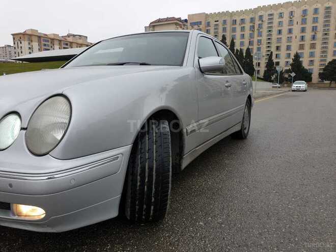 Mercedes E 320 2000, 260,000 km - 3.2 l - Bakı