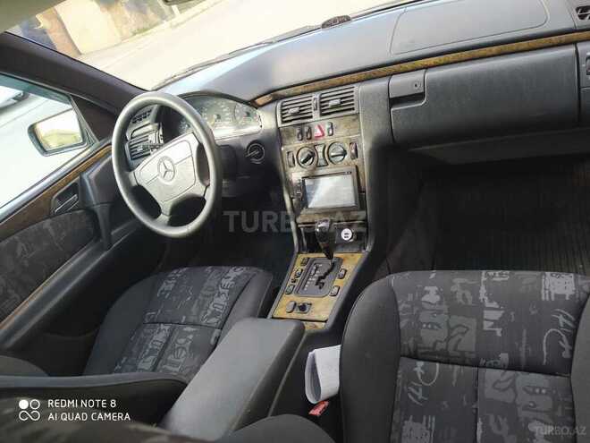 Mercedes E 280 1998, 376,817 km - 2.8 l - Bakı