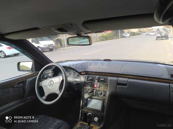 Mercedes E 280 1998, 376,817 km - 2.8 l - Bakı