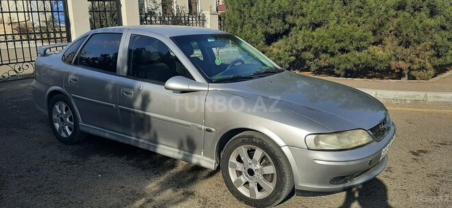 Opel Vectra 1999, 330,000 km - 1.8 l - Gəncə