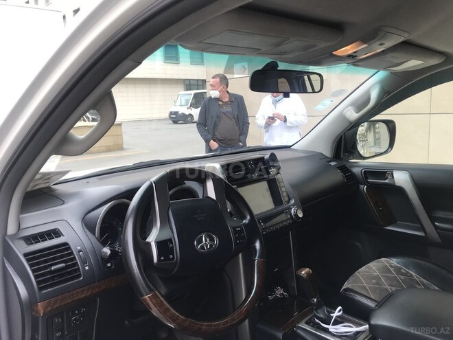 Toyota Prado 2011, 99,000 km - 2.7 l - Bakı