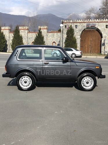 LADA (VAZ) Niva 2019, 32,000 km - 1.7 l - Şəki