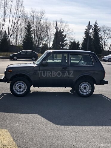 LADA (VAZ) Niva 2019, 32,000 km - 1.7 l - Şəki